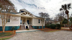 Litchfield Lakeside Haven 2BR Villa near the Beach